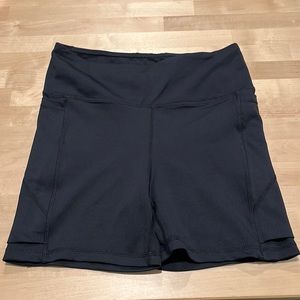 Senita Athletics Lux Baseline 5” biker short- size M